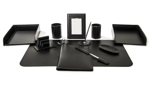 Настольный набор 12 предметов из черной кожи