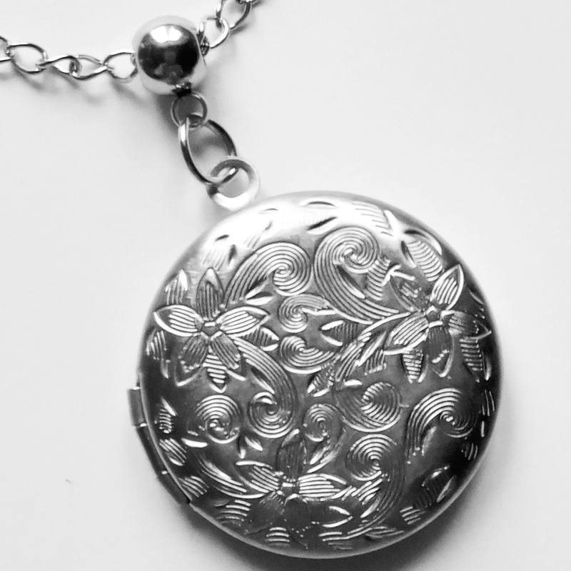 коробка с подвеской. Thomas sabo медальон. тибетские серебряные кулоны. коробочка под подвеску. кулон коробочка.