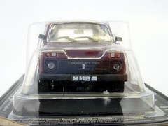 VAZ-21213 Niva 1994-2007 burgundy 1:43 DeAgostini Auto Legends USSR #213