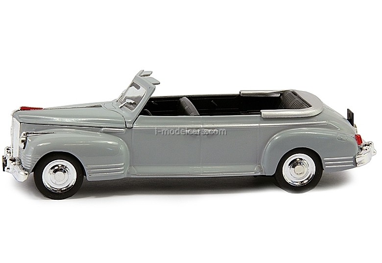 Perka Model 1:64 Soviet GAZ-12 ZIM Sedan - Collection