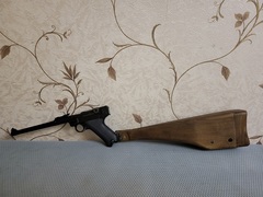 Wood holster for Luger P08