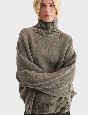 Свитер DAISYKNIT