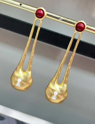 Серьги длинные в стиле Schiaparelli