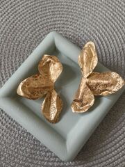 Серьги крупные ЛЕПЕСТКИ цвет матовое золото
