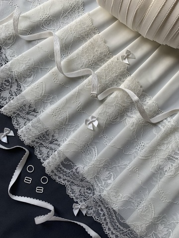 Кружево эластичное молочное 22 см, цветочки