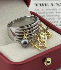 Кольцо LV широкое с подвесками