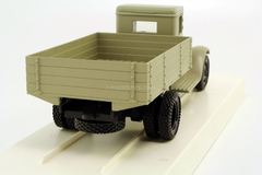 ZIS-5 flatbed truck gray (chrome bumper) LOMO-AVM 1:43