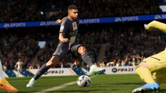 EA SPORTS FIFA 23 Стандартное издание (диск для PS4, полностью на русском языке)