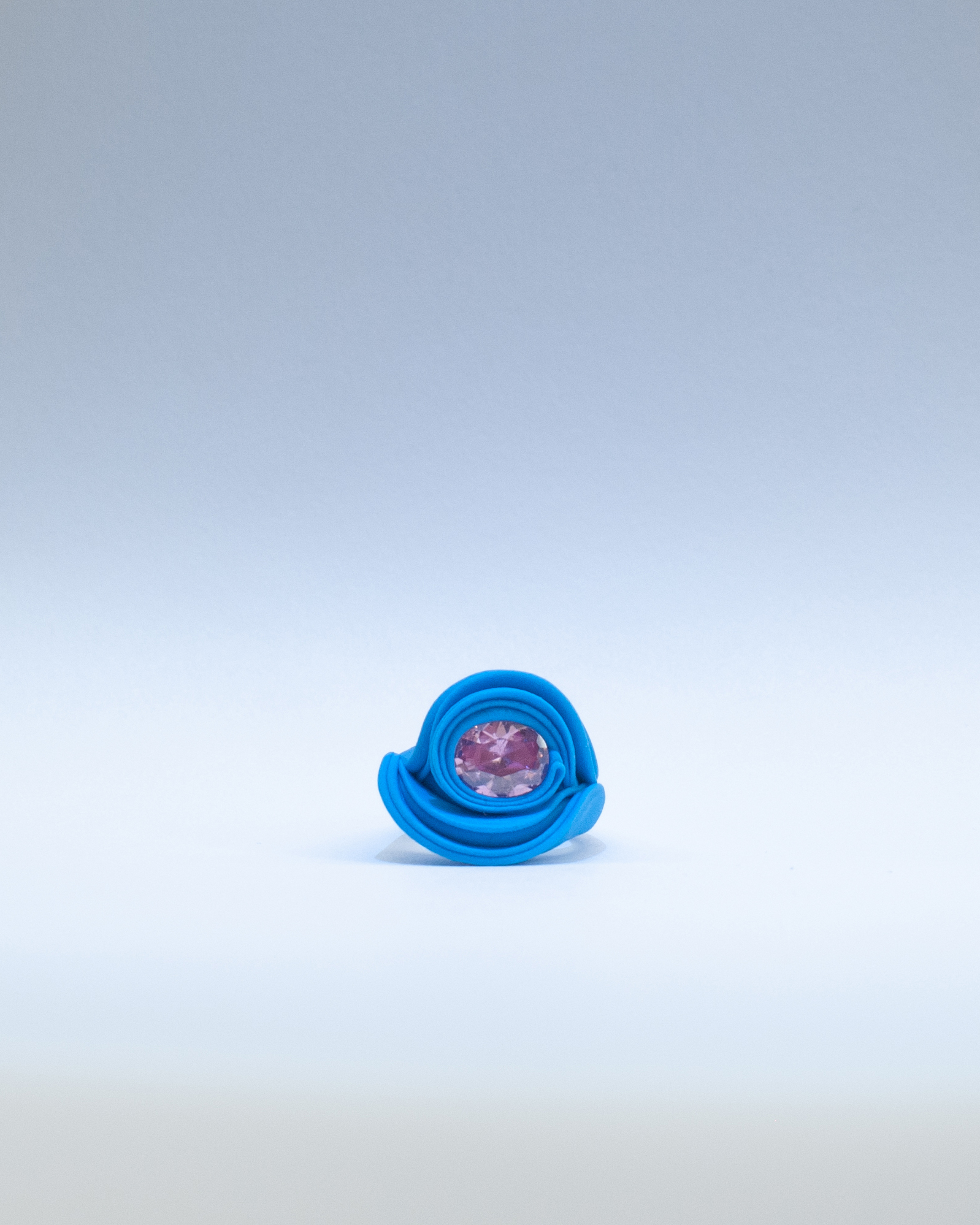 Кольцо shine синее с розовым кристаллом Swarovski
