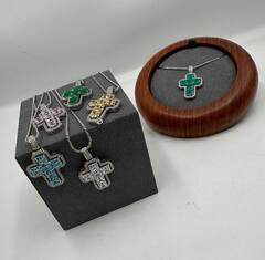 32971 - Крест GRAFF из серебра на цепочке с жёлтыми цирконами бриллиантовой огранки