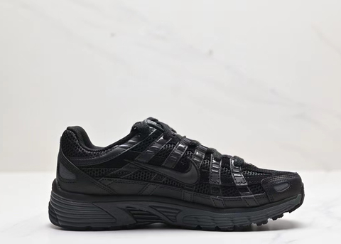 Nike initiator on sale