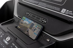 Беговая дорожка SPIRIT XT685 DC Black