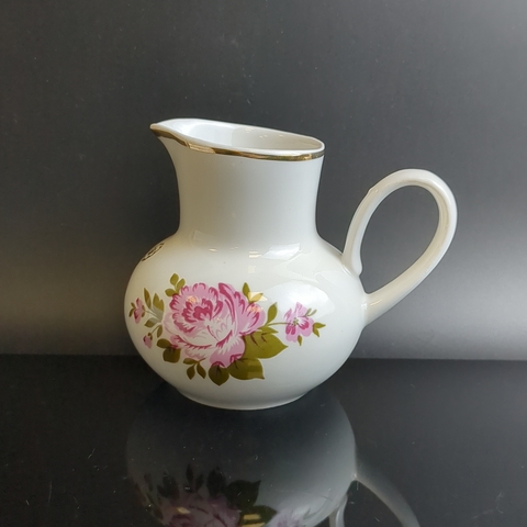 Молочник фарфоровый, деколь цветы, золочение, Вербилки, Дмитровский ФЗ, винтаж СССР 1965-1990 гг