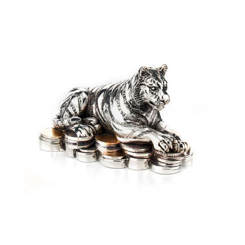 Серебряный тигр на монетах - Символ 2022 года