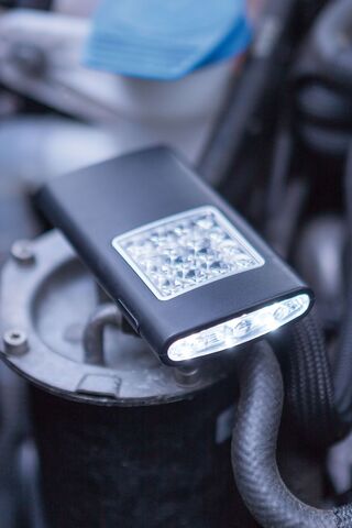 Фонарик LED BRIGHT HELPER