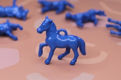 Подвеска лошадь синяя 45х42 мм акрил