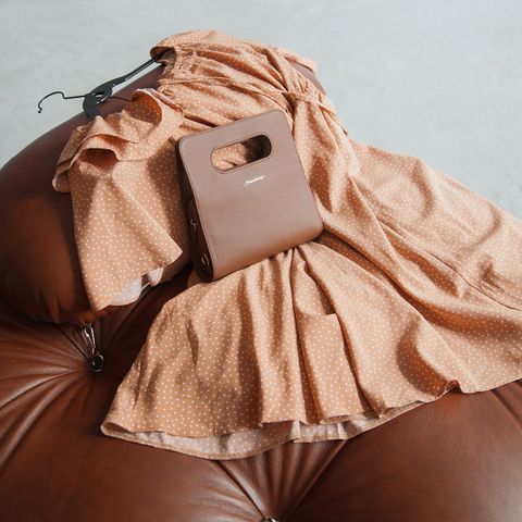 Сумка Camille из натуральной кожи теленка, цвета карамели