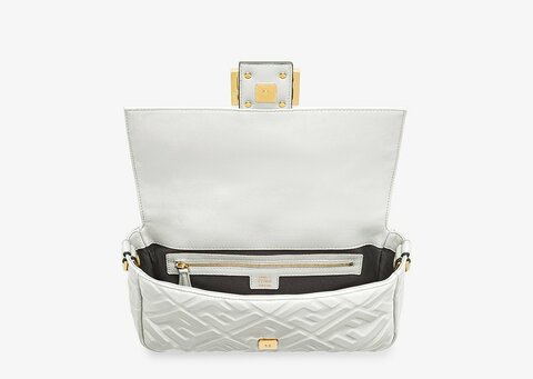 Сумка из кожи Fendi Baguette белый