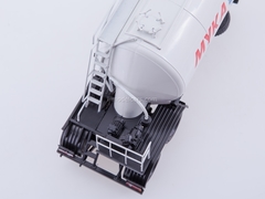 Semitrailer flour carrier ASP-25 white 1:43 AutoHistory