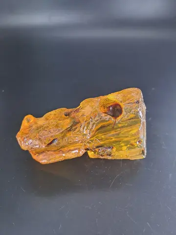 Копал молодой янтарь коллекционный 111 гр
