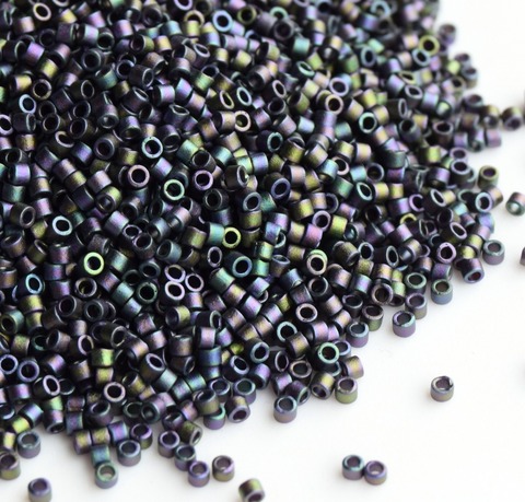 DB-1053 Metallic Matte Iris Plum Emerald Gold