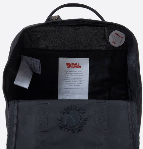 Картинка рюкзак городской Fjallraven Re-Kanken 550 Black - 3