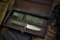 Подарочный набор: Sturm AUS-8 StoneWash Олива и шкатулка 80 лет Великой Победы