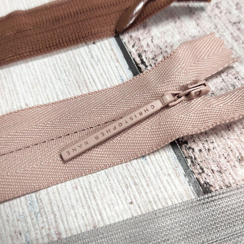 Молния потайная пластиковая YKK 50-69 см