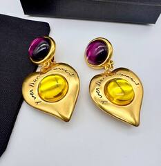 sergi-klipsy-iz-latuni-ysl