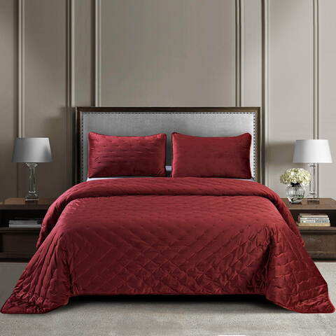 Покрывало 240x260 и 2 наволочки 50х70 Sofi De MarkO Иоланта бордовое