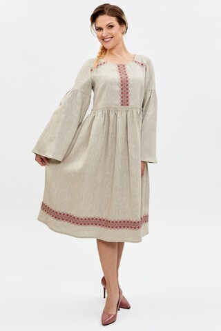 Льняное платье в русском стиле