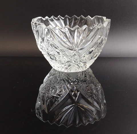 Вазочка конфетница хрустальная, алмазная грань, геометрический орнамент, винтаж СССР 1970-1990 гг