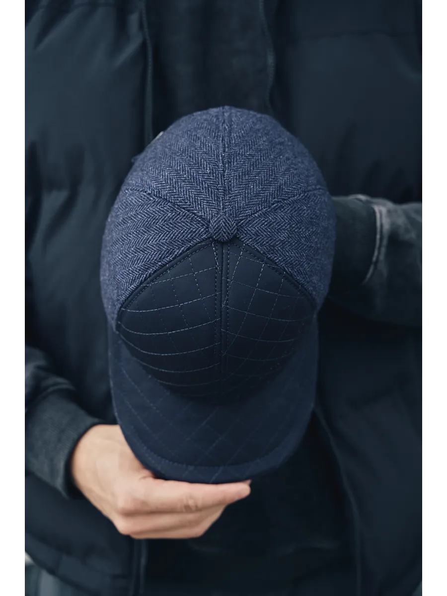 Кепка утепленная с ушками драповая с плащевой вставкой