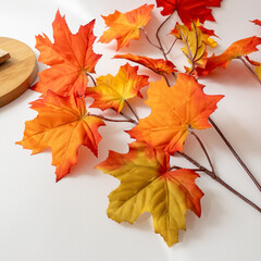 №2 Кленовые листья на ветке Желто-оранжево-зеленые, осенние, 70 см., набор 2 ветки