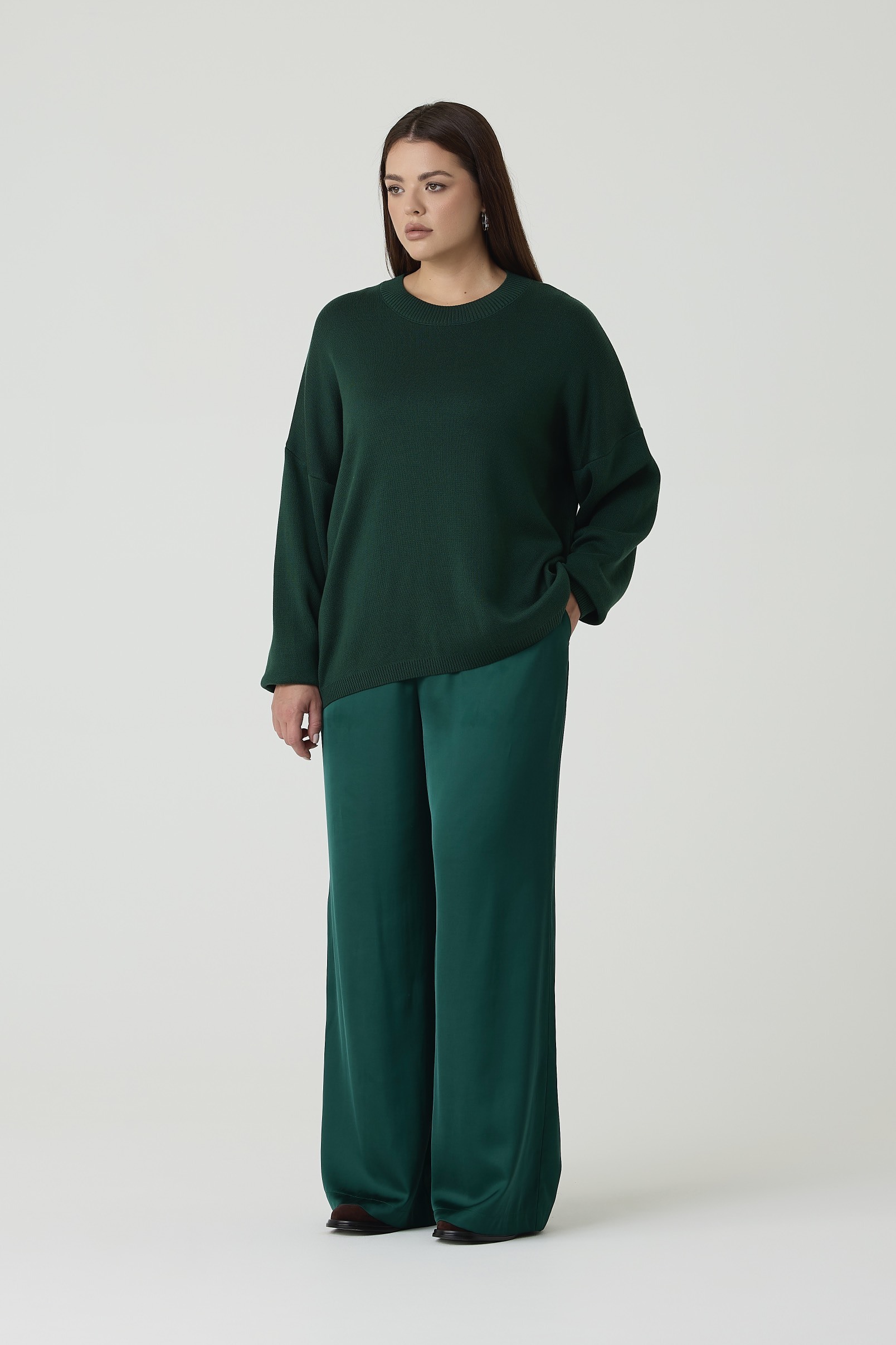 Джемпер вязаный с круглым вырезом, изумруд