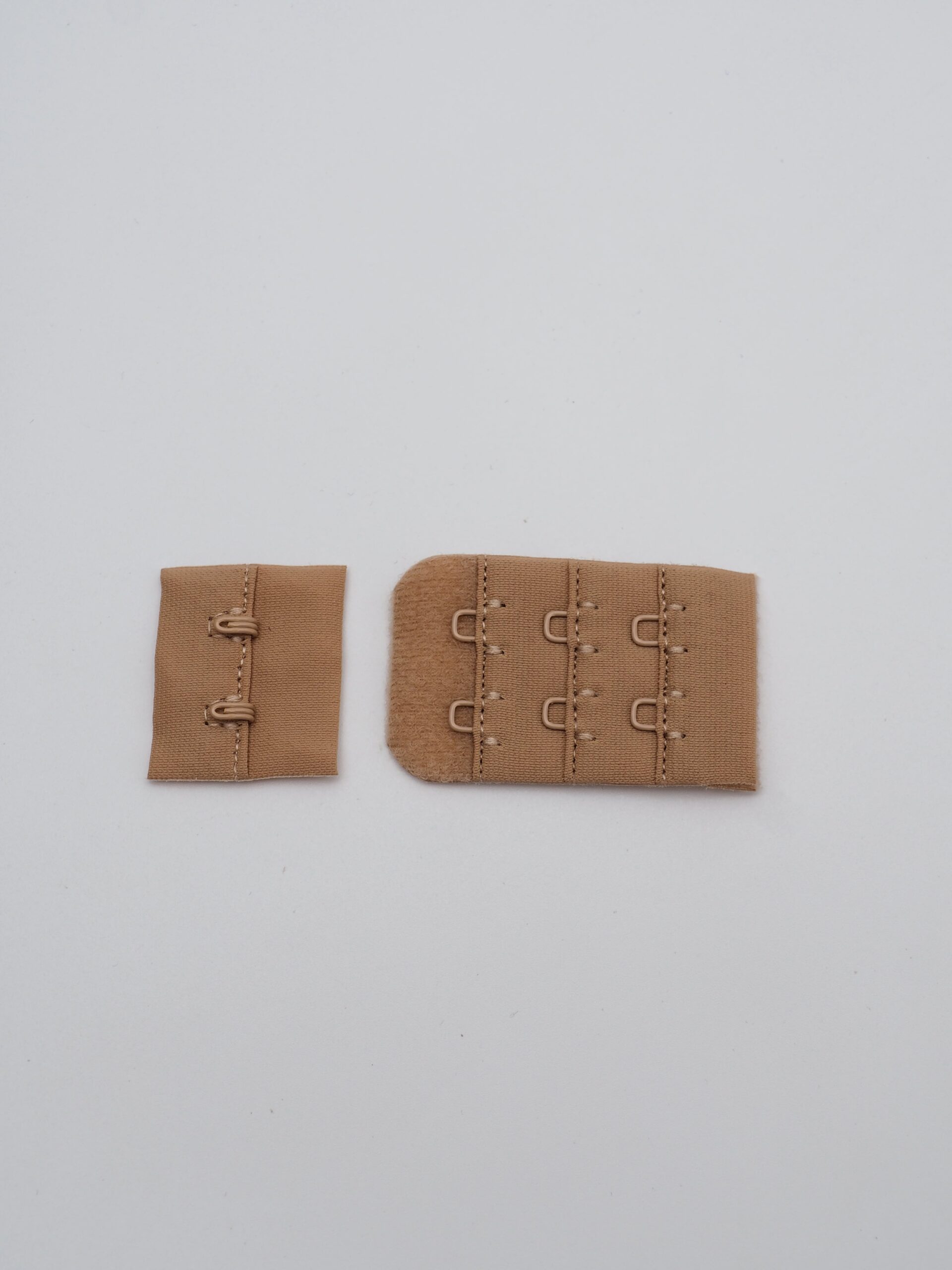 Застежка для бюстгальтера обжаренный миндаль с крючками 2х3