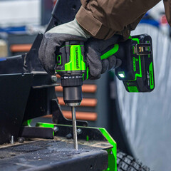 Дрель-шуруповерт Greenworks DD560 24V (30/60Нм) аккумуляторная, с АКБ 2×2 А/ч и ЗУ