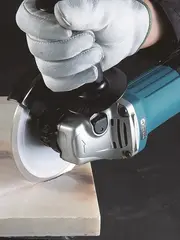 Угловая шлифовальная машина Makita GA5030