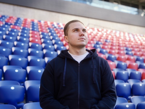 Белая футболка (без принта)