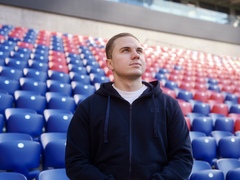 Белая футболка (без принта)