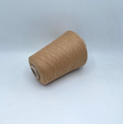 Бобинная пряжа (пр.Италия),1500м/100гр, 80% шерсть, 20% полиамид , цвет -Светлый кэмел арт.31191