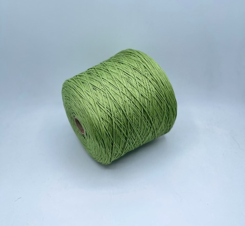 Industria Italiana (пр.Италия),art-Darling 220м/100гр, 64% Органический хлопок, 20% Полиамид, 16% Металлизированное волокно(люрекс), цвет-Зеленый луг. арт-29197