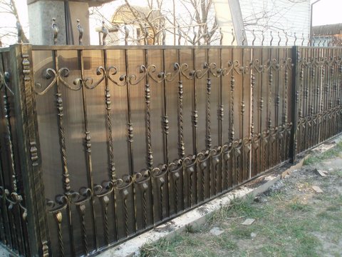 Кованый забор с поликарбонатом N-4
