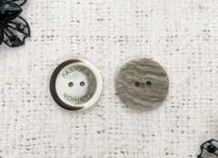 Пуговицы, d 2,5 см