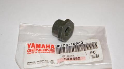 Гайка Yamaha 901791067000