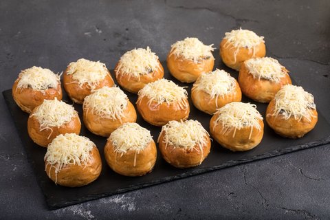 Куриный жульен в булке, 15 шт.