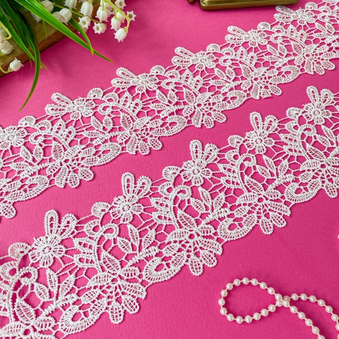 Кружево широкое, белое ажурное, для рукоделия, ширина 8,5 см, длина 2,1 м