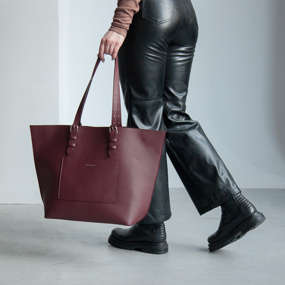 Женская сумка шоппер из кожи теленка бордового цвета