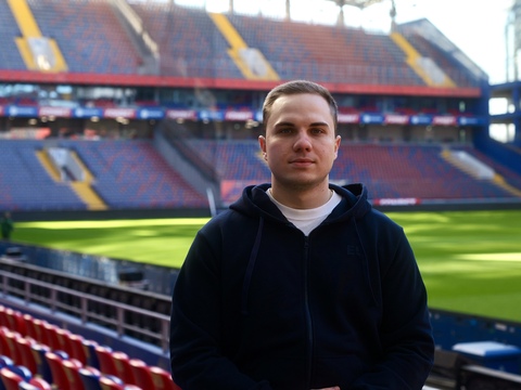 Белая футболка (без принта)