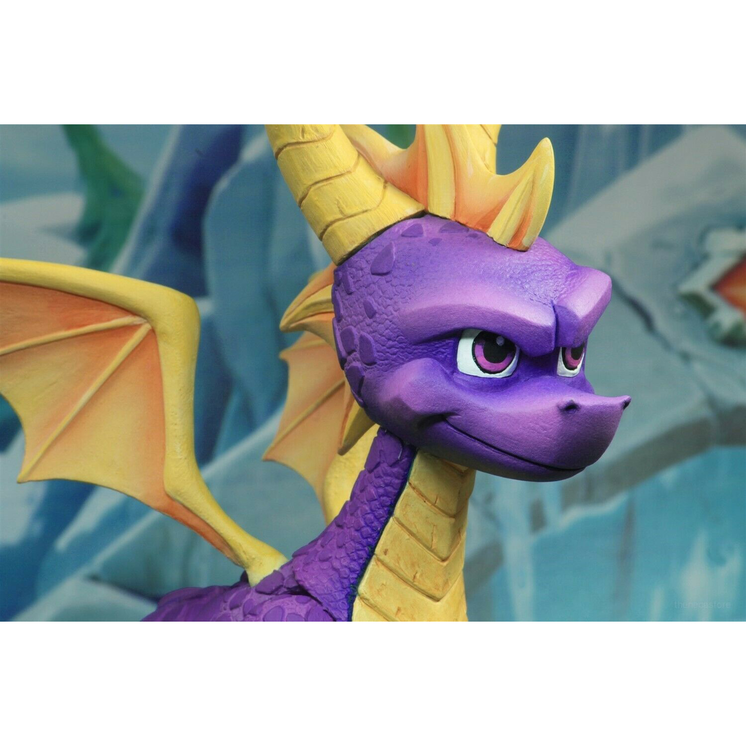 Фигурка NECA Spyro 7 Scale Action Figure Spyro the Dragon 41340 - купить по  выгодной цене | Funko POP Shop